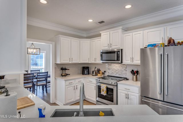 15336 Lakeview Court, Gulfport, MS 39503