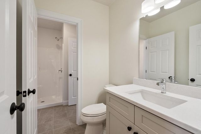 2 Clover Glen Circle, Shrewsbury, MA 01545