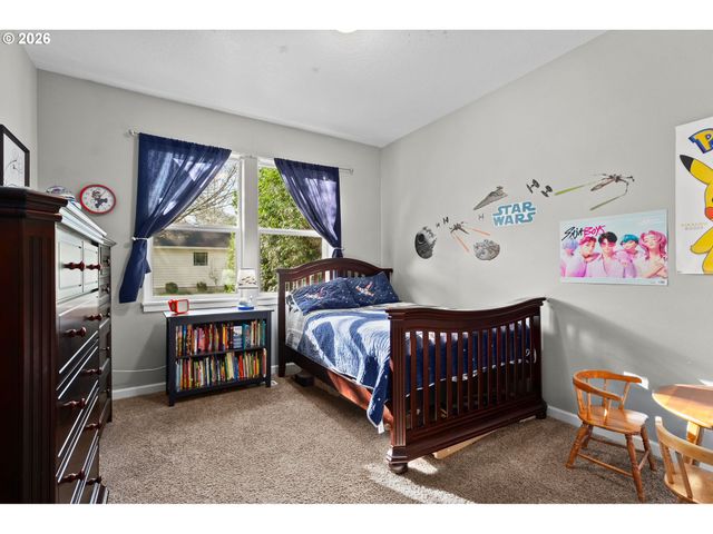 124 W JOHANNA Ct, Newberg, OR 97132