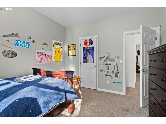 124 W JOHANNA Ct, Newberg, OR 97132