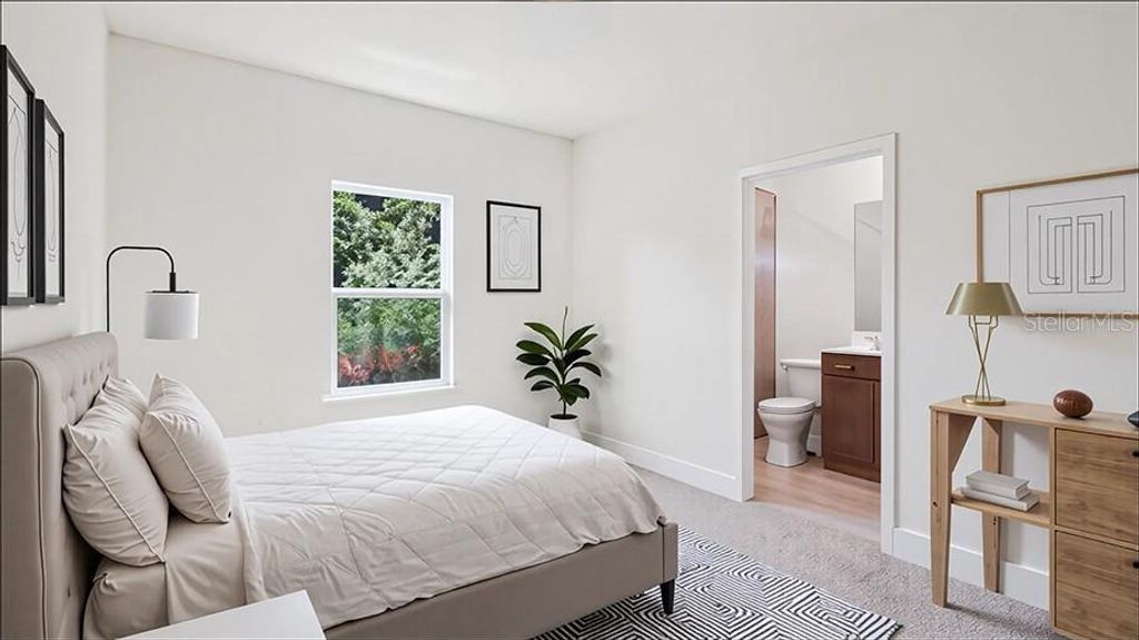 Image 6 of property listing at 12654 NW 13TH LANE, Newberry, FL 32669