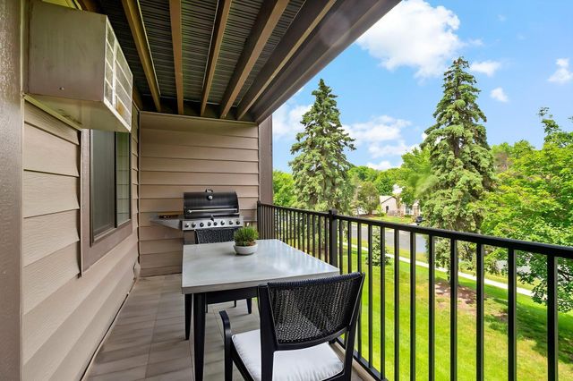 7301 W 101st Street 210, Bloomington, MN 55438