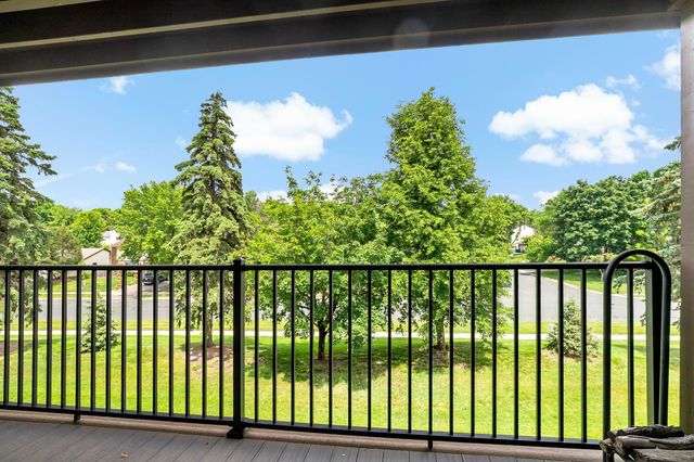 7301 W 101st Street 210, Bloomington, MN 55438