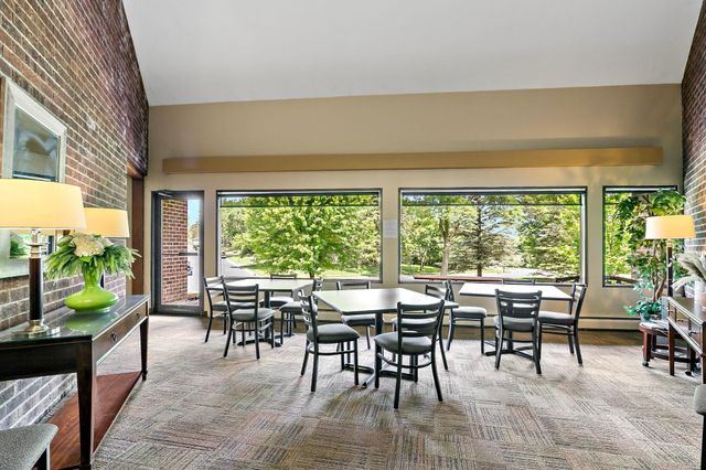 7301 W 101st Street 210, Bloomington, MN 55438