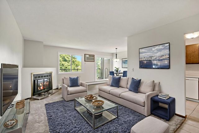 7301 W 101st Street 210, Bloomington, MN 55438