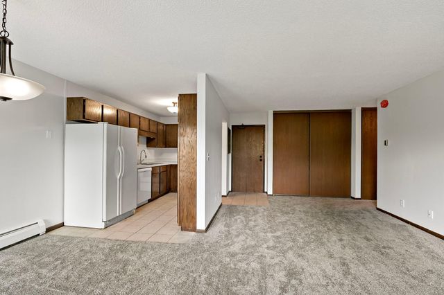 7301 W 101st Street 210, Bloomington, MN 55438