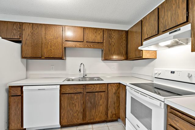 7301 W 101st Street 210, Bloomington, MN 55438