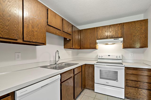 7301 W 101st Street 210, Bloomington, MN 55438