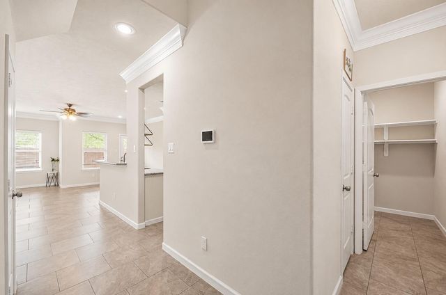 4907 Leamathew Street, Houston, TX 77045