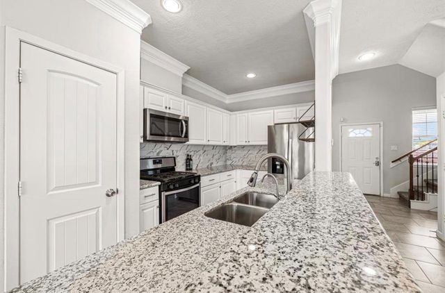 4907 Leamathew Street, Houston, TX 77045