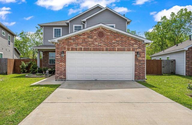 4907 Leamathew Street, Houston, TX 77045