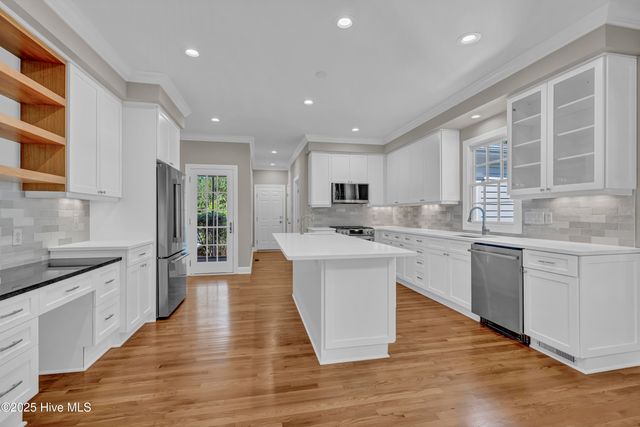 844 Arboretum Drive, Wilmington, NC 28405