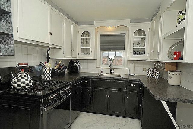 196 Glencove, Tonawanda, NY 14223