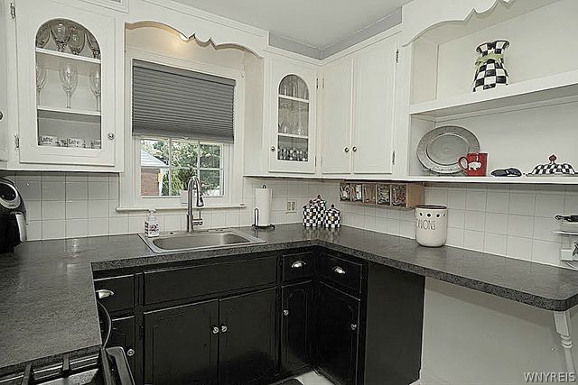 196 Glencove, Tonawanda, NY 14223