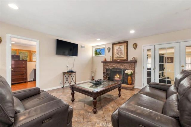 14933 Merrill Avenue, Fontana, CA 92335