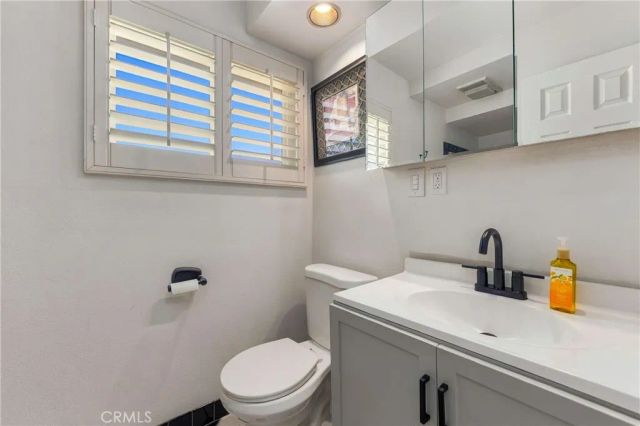 14933 Merrill Avenue, Fontana, CA 92335