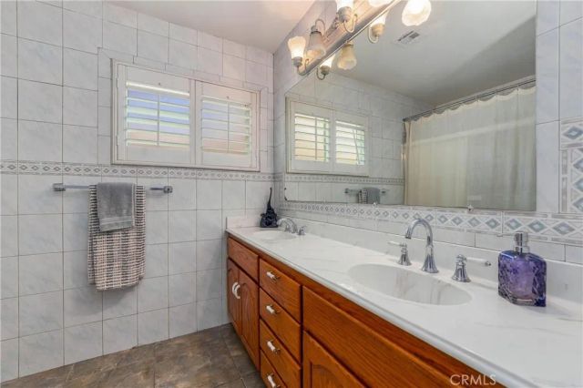 14933 Merrill Avenue, Fontana, CA 92335