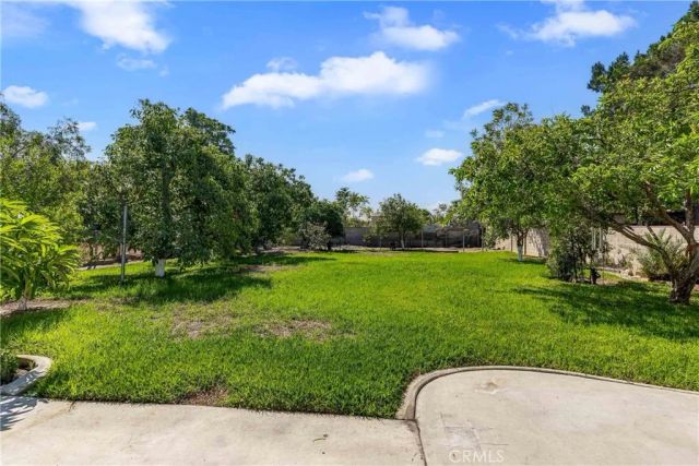 14933 Merrill Avenue, Fontana, CA 92335