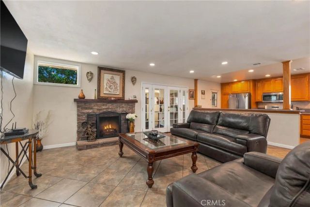 14933 Merrill Avenue, Fontana, CA 92335