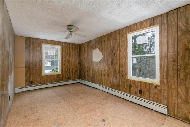 12 Shore Rd, Merrimac, MA 01860