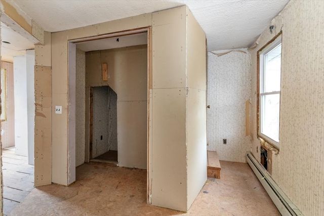 12 Shore Rd, Merrimac, MA 01860