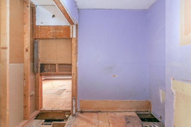 12 Shore Rd, Merrimac, MA 01860