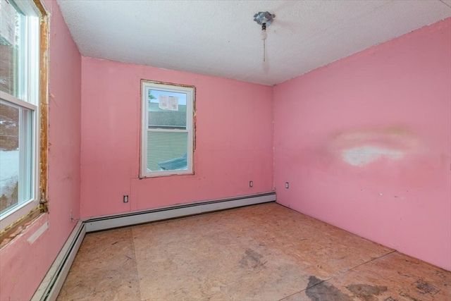 12 Shore Rd, Merrimac, MA 01860