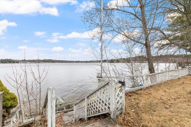 12 Shore Rd, Merrimac, MA 01860