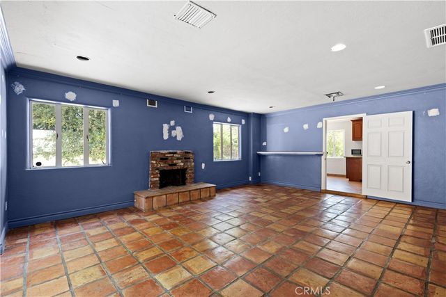 5403 Shirley Avenue, Tarzana, CA 91356