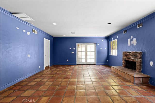 5403 Shirley Avenue, Tarzana, CA 91356