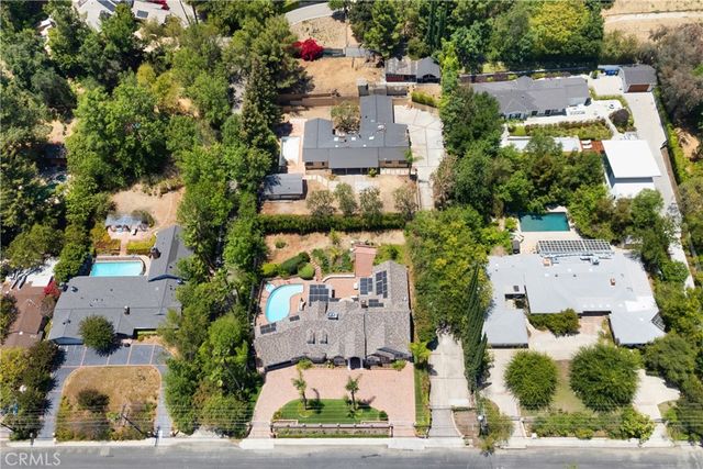 5403 Shirley Avenue, Tarzana, CA 91356