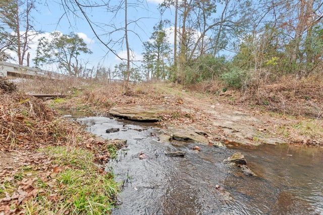 12895 County Road 201, Plantersville, TX 77363