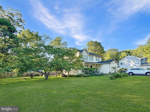 1605 WASHINGTON ST, Hainesport, NJ 08036