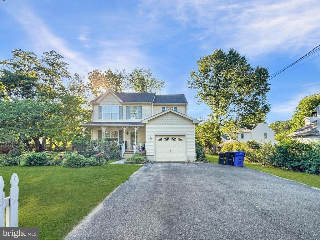 1605 WASHINGTON ST, Hainesport, NJ 08036