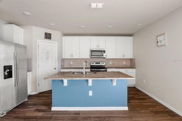 884 CAMBRIDGE DRIVE, Winter Haven, FL 33881