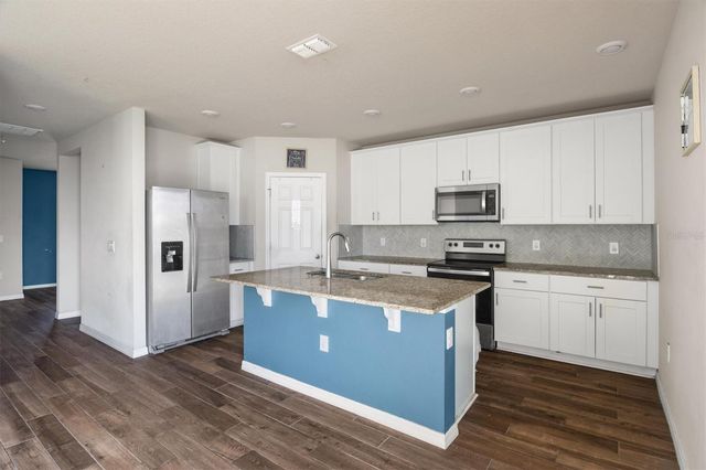 884 CAMBRIDGE DRIVE, Winter Haven, FL 33881