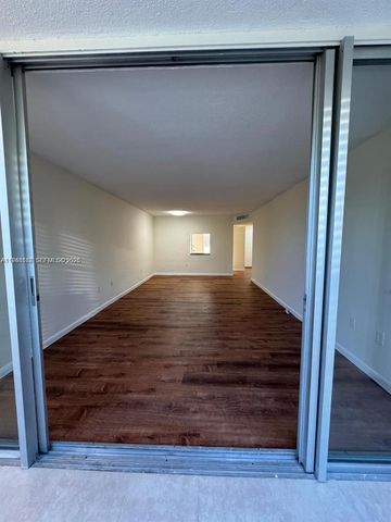 1201 NE 191st Street G313, Miami, FL 33179