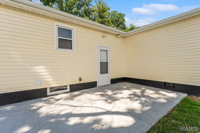 4815 W Washington Street, Belleville, IL 62226