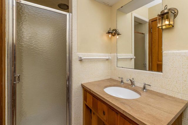 W215N5354 Ada COURT, Menomonee Falls, WI 53051