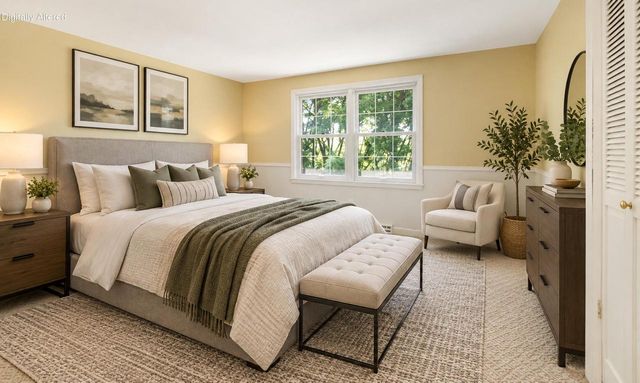 W215N5354 Ada COURT, Menomonee Falls, WI 53051