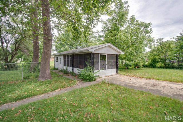 427 Ruth Avenue, Cottage Hills, IL 62018