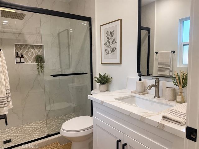 17904 Crenshaw, Torrance, CA 90504