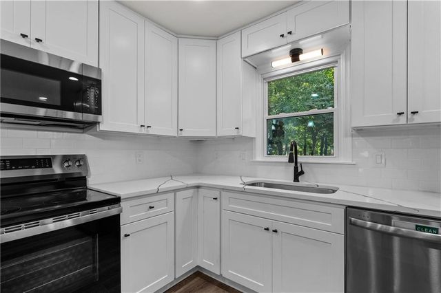 2883 Country Lane NW, Kennesaw, GA 30152