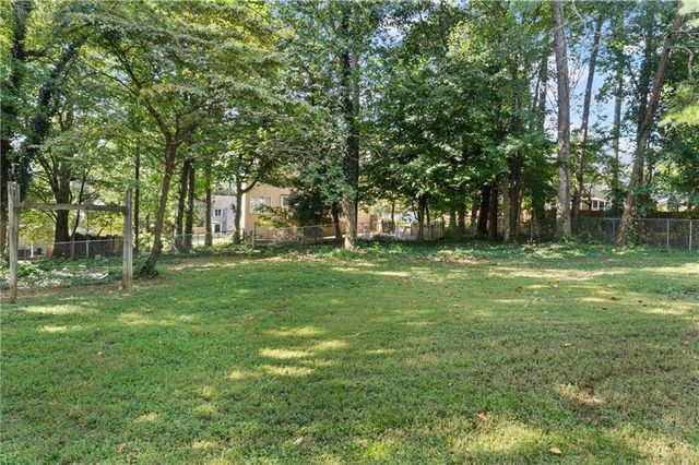 2883 Country Lane NW, Kennesaw, GA 30152