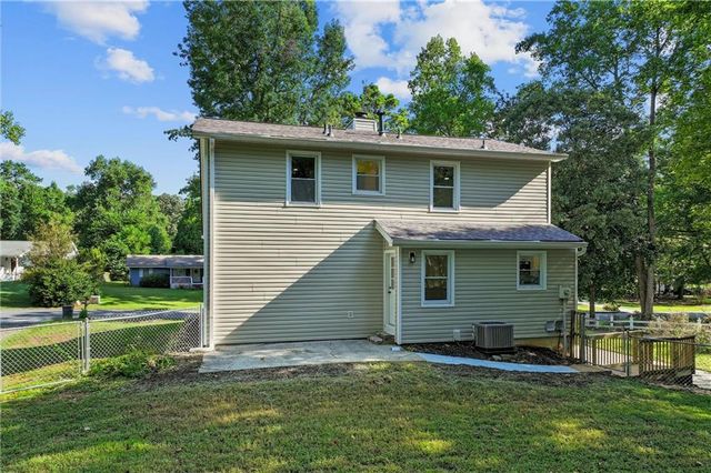 2883 Country Lane NW, Kennesaw, GA 30152