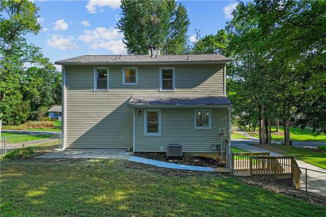 2883 Country Lane NW, Kennesaw, GA 30152