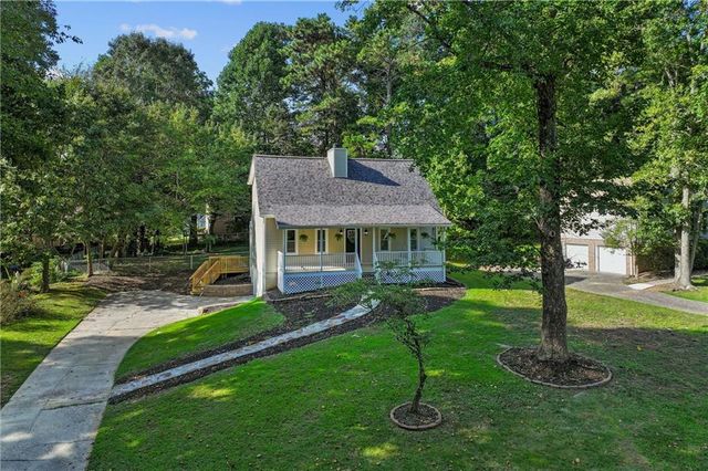 2883 Country Lane NW, Kennesaw, GA 30152