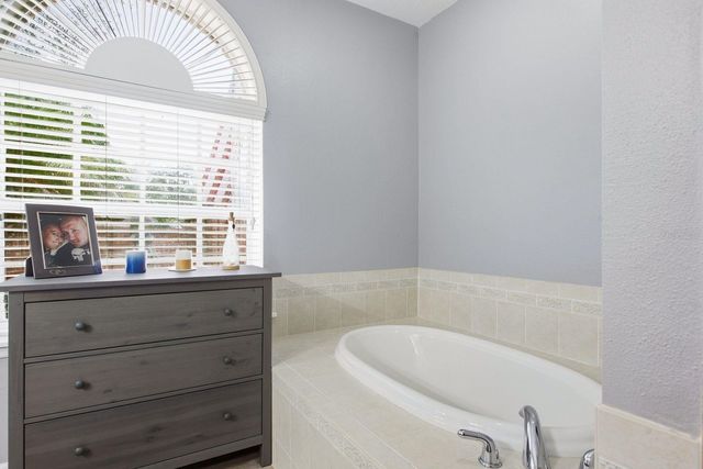 6728 THACKSTON DRIVE, Riverview, FL 33578