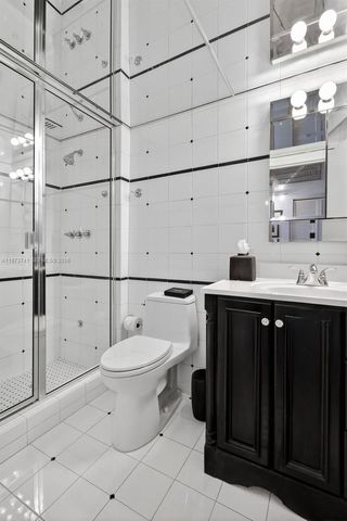 3140 S Ocean Dr PH4, Hallandale Beach, FL 33009