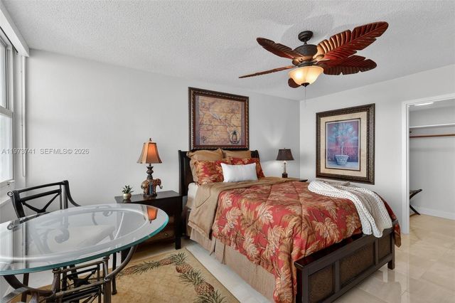 3140 S Ocean Dr PH4, Hallandale Beach, FL 33009